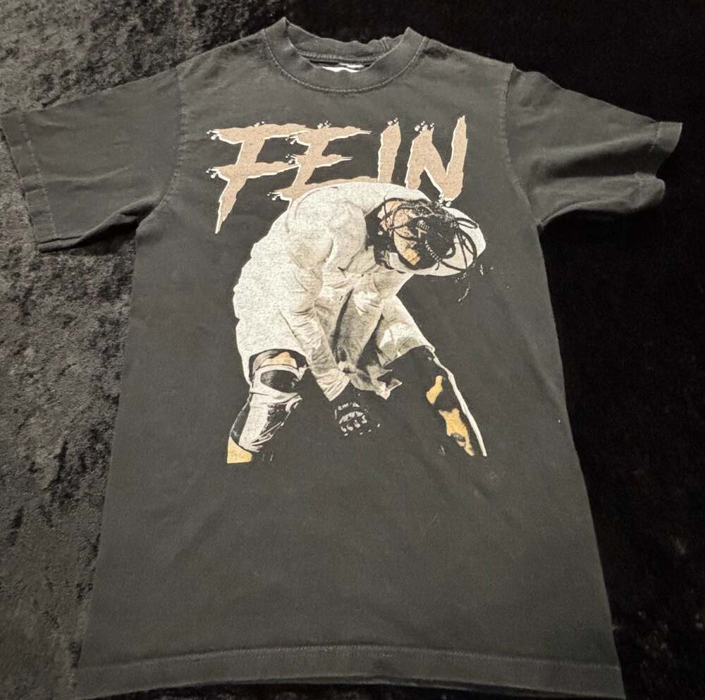 Men Small Travis Scott FE!N Graphic Rap T-Shirt